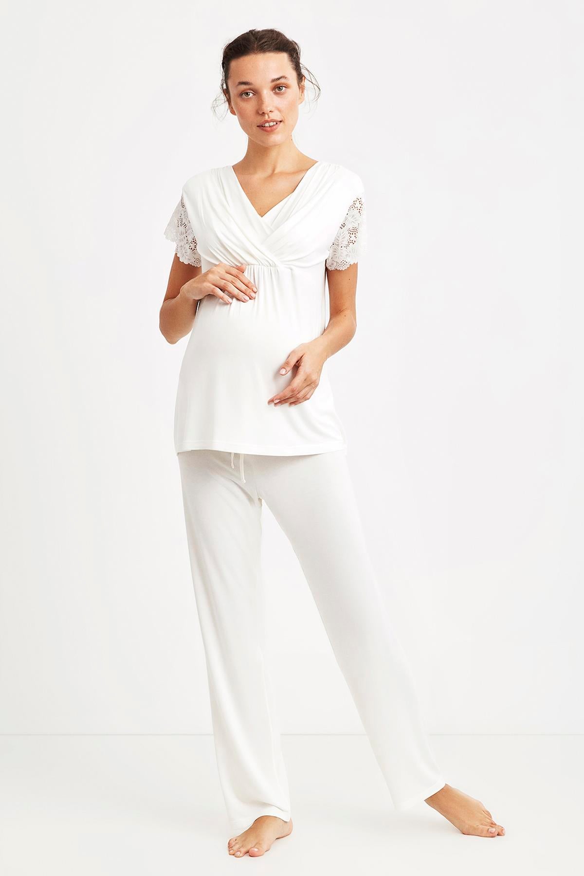 Yumuşak dokulu CATHERINES hamile pijama takımı, rahat ve konforlu uyku için ideal kadın pijama seti.